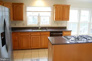 2413 Belle Haven Meadows Ct, Alexandria, VA 22306 - Photo 6