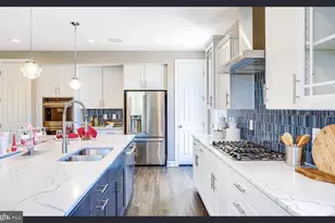 13921 Vernon St, Chantilly, VA 20151 - Photo 4