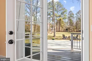 8633 Fort Hunt Rd, Alexandria, VA 22308 - Photo 16