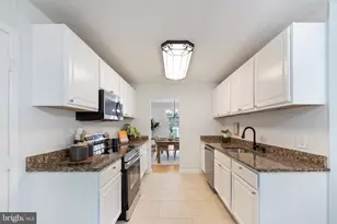 6410 Wyngate Dr, Springfield, VA 22152 - Photo 12