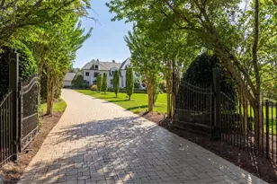 1521 Hunter Mill Rd, Vienna, VA 22182 - Photo 2