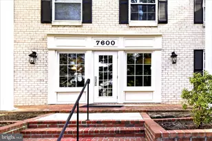 7600 Tremayne Pl, McLean, VA 22102 - Photo 2