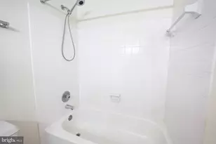 6150 Glen Eagles Ct, Falls Church, VA 22044 - Photo 12