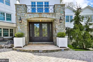 6329 Linway Terrace, McLean, VA 22101 - Photo 4