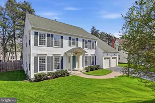 4305 Woodward Ct, Chantilly, VA 20151 - Photo 2