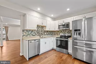 2704 Glengyle Dr, Vienna, VA 22181 - Photo 10