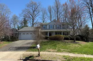 3501 Majestic Pine Ln, Fairfax, VA 22033 - Photo 2
