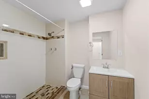 13511 Chevy Chase Ct, Chantilly, VA 20151 - Photo 42