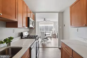 6641 Wakefield Dr, Alexandria, VA 22307 - Photo 12