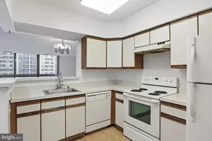 5505 Seminary Rd, Falls Church, VA 22041 - Photo 8