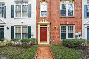 8856 Mansion View Ct, Vienna, VA 22182 - Photo 1