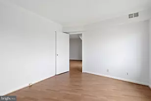 8370 Greensboro Dr, McLean, VA 22102 - Photo 16