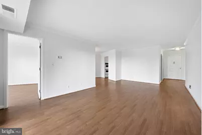 8370 Greensboro Drive #614, McLean, VA 22102 - Photo 8