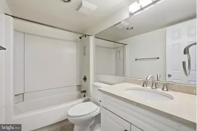 8370 Greensboro Drive #614, McLean, VA 22102 - Photo 20
