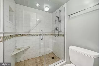 8370 Greensboro Drive #614, McLean, VA 22102 - Photo 22
