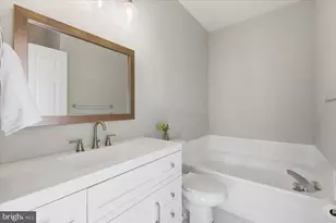 6534 Grange Ln, Alexandria, VA 22315 - Photo 28