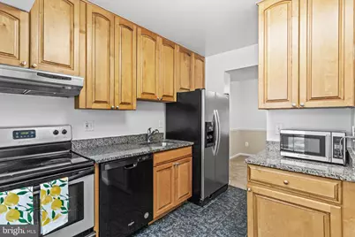 9164 Broken Oak Place, Burke, VA 22015 - Photo 2