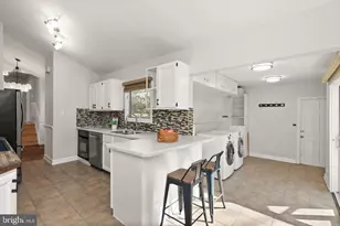 5348 Black Oak Dr, Fairfax, VA 22032 - Photo 14