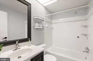 5348 Black Oak Dr, Fairfax, VA 22032 - Photo 36