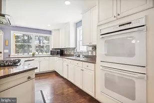 9805 Five Oaks Rd, Fairfax, VA 22031 - Photo 20