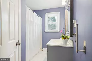 9805 Five Oaks Rd, Fairfax, VA 22031 - Photo 24