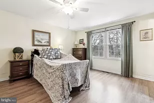 2405 Tatnuck Ct, Herndon, VA 20171 - Photo 18