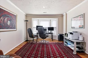 11668 Gilman Ln, Herndon, VA 20170 - Photo 8