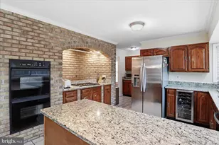 11668 Gilman Ln, Herndon, VA 20170 - Photo 18