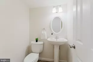 2921 Cashel Ln, Vienna, VA 22181 - Photo 18