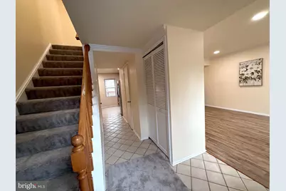 5278 Lonsdale Drive, Springfield, VA 22151 - Photo 2