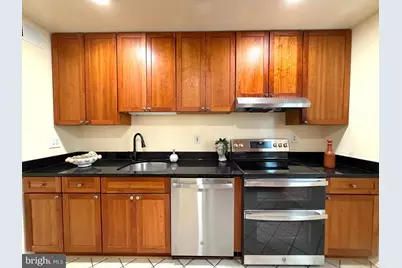 5278 Lonsdale Drive, Springfield, VA 22151 - Photo 10