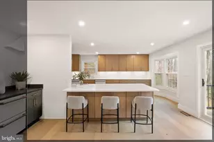 11115 Streamview Ct, Great Falls, VA 22066 - Photo 14