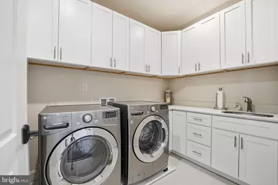 609 Kingsley Road SW, Vienna, VA 22180 - Photo 34