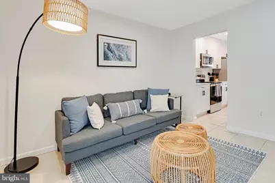 428 Reneau Way, Herndon, VA 20170 - Photo 2