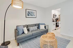 428 Reneau Way, Herndon, VA 20170 - Photo 2