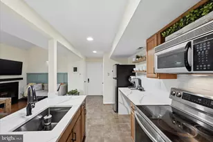 805 Locust St, Herndon, VA 20170 - Photo 18