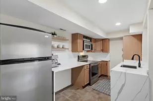 805 Locust St, Herndon, VA 20170 - Photo 16