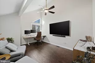 805 Locust St, Herndon, VA 20170 - Photo 22