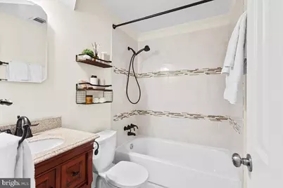 7702 Newington Forest Avenue, Springfield, VA 22153 - Photo 18