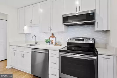 7702 Newington Forest Avenue, Springfield, VA 22153 - Photo 14