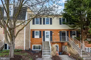 6145 Strasburg Dr, Centreville, VA 20121 - Photo 6