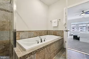 2907 Bleeker St, Fairfax, VA 22031 - Photo 22