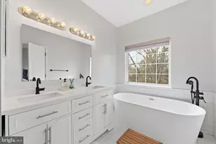 13993 Sawteeth Way, Centreville, VA 20121 - Photo 14