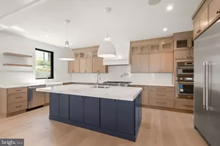 112 Elm St SW, Vienna, VA 22180 - Photo 18