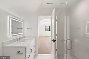 112 Elm St SW, Vienna, VA 22180 - Photo 60