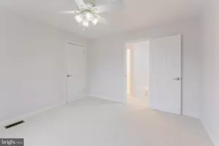 4664 Braddock Green Ct, Fairfax, VA 22032 - Photo 42