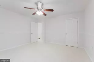 4664 Braddock Green Ct, Fairfax, VA 22032 - Photo 40