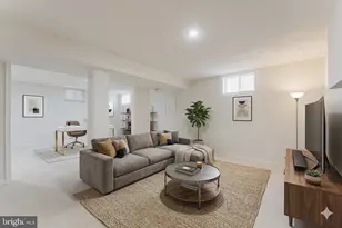 4664 Braddock Green Ct, Fairfax, VA 22032 - Photo 18