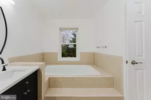 4664 Braddock Green Ct, Fairfax, VA 22032 - Photo 34