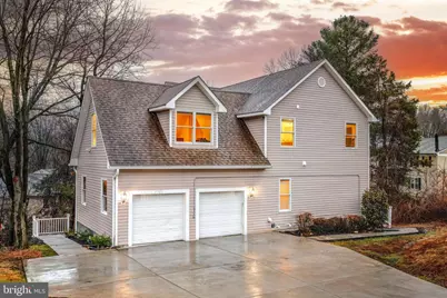 5703 Chapin Avenue, Alexandria, VA 22303 - Photo 2